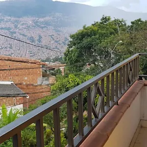Wonderful House With Views In Medellin-fiber Optics Medellín