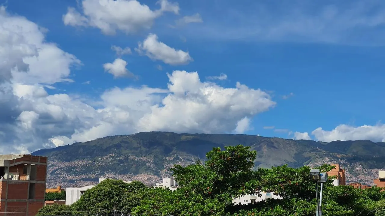 Pensión Hostel Boutique Nido de Loros Medellín