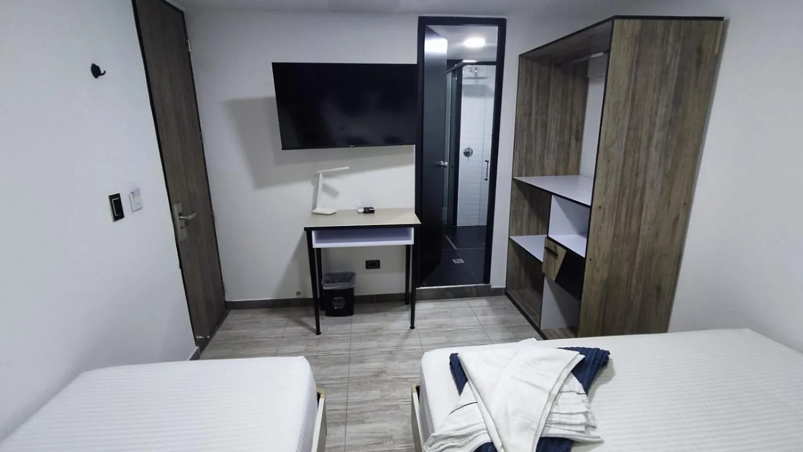 Hostel Boutique Nido de Loros Medellín 0*,  Colombia