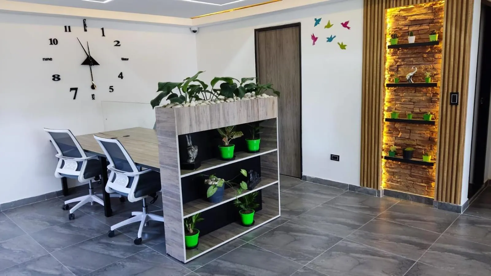 Hostel Boutique Nido de Loros Medellín Pensión