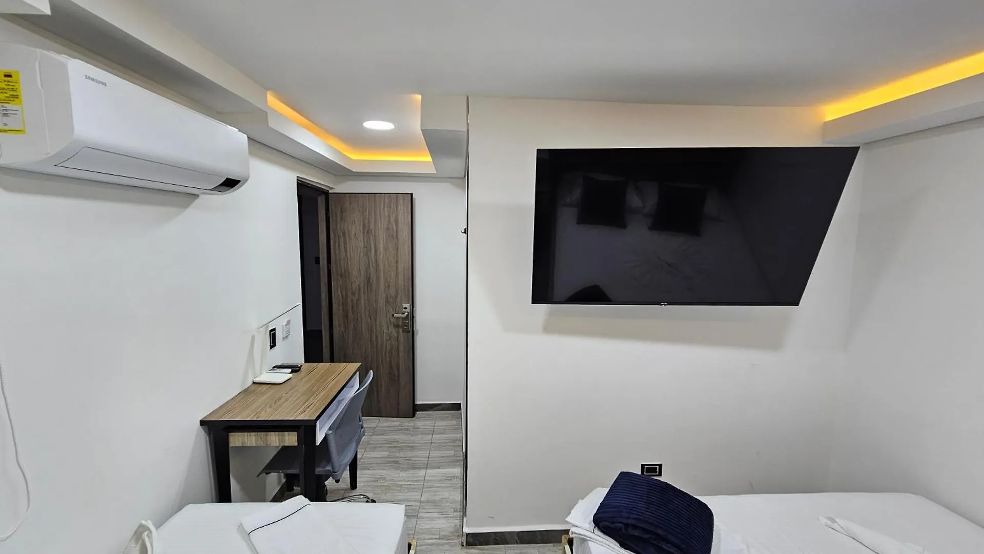 Pensión Hostel Boutique Nido de Loros Medellín Colombia