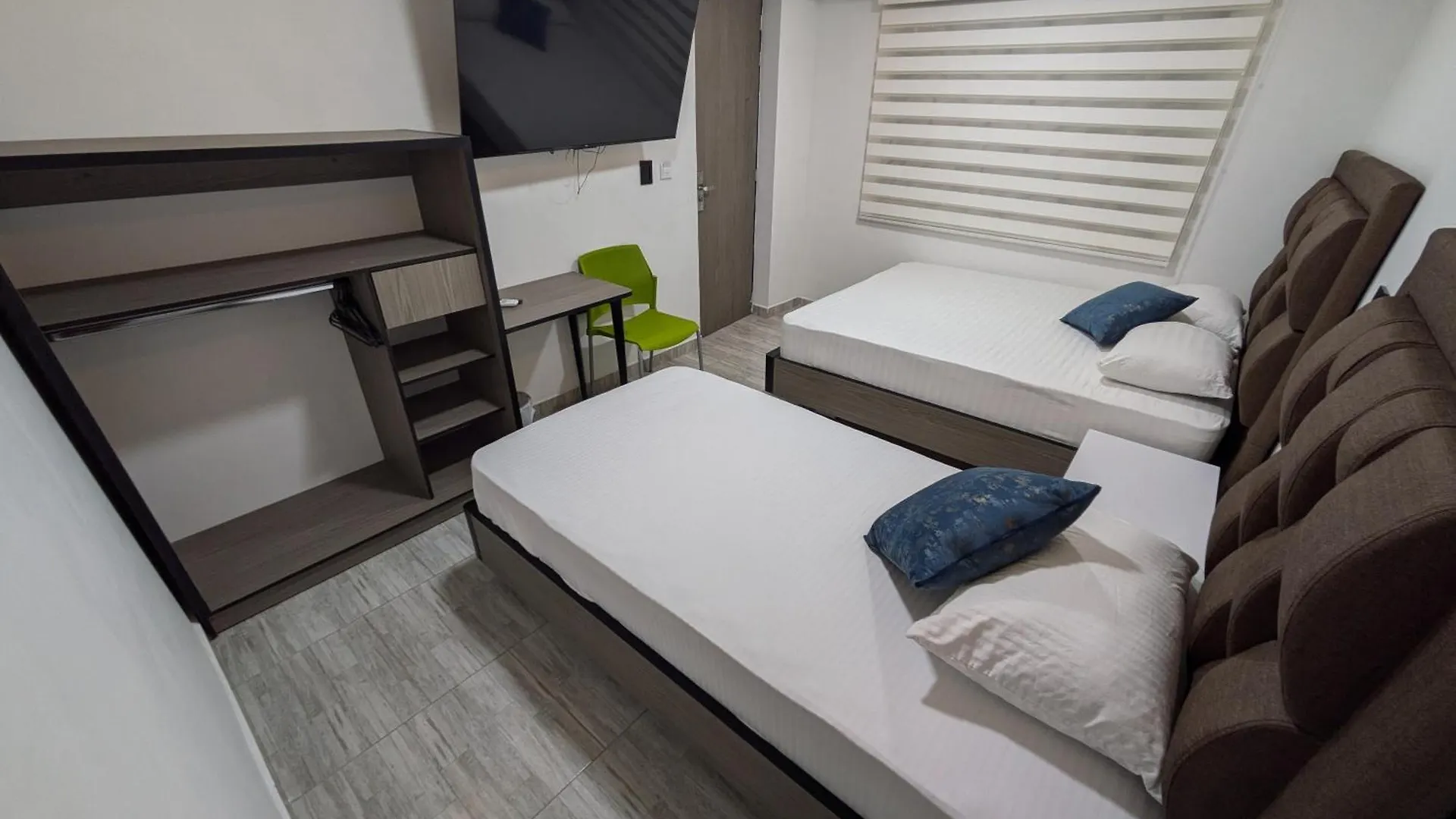 Hostel Boutique Nido de Loros Medellín 0*,  Colombia